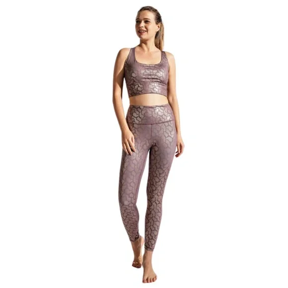 Andromeda Criss Cross Sports Bra - Picture 4 of 4